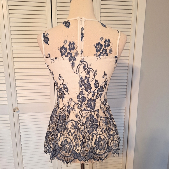 Devlin Embroidery Lace Peplum Top Small NWOT *P - Picture 3 of 6